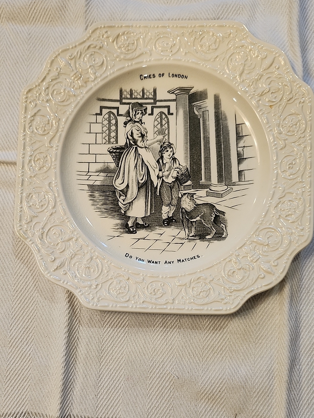 VINTAGE Decorative Cream Ceramic Plate